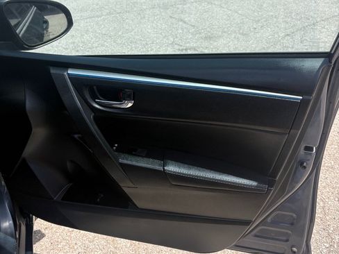 Used 2016 Toyota Corolla S FWD image 15