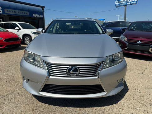 Used 2013 Lexus ES 350 w/ Premium Pkg FWD image 2