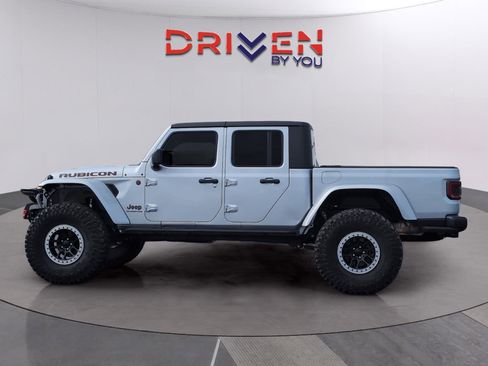 Used 2022 Jeep Gladiator Rubicon w/ LED Lighting Group image 2