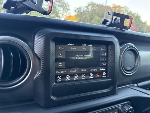 Used 2022 Jeep Wrangler Sport S image 26