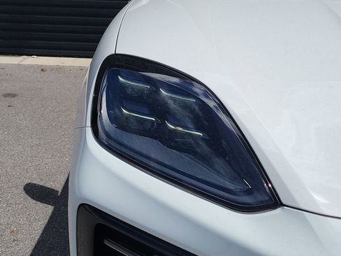 New 2025 Porsche Cayenne image 15
