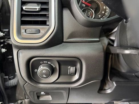 Certified 2024 RAM 1500 Big Horn AWD/4WD image 11