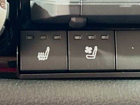 New 2026 Toyota Tundra Limited image 20