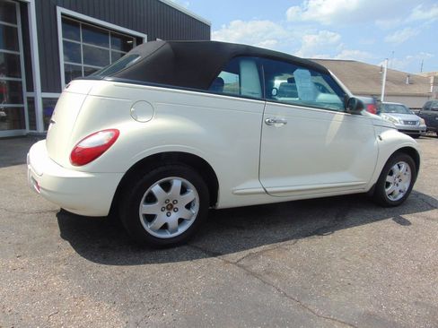 Used 2007 Chrysler PT Cruiser Convertible w/ Spring Special Group image 7
