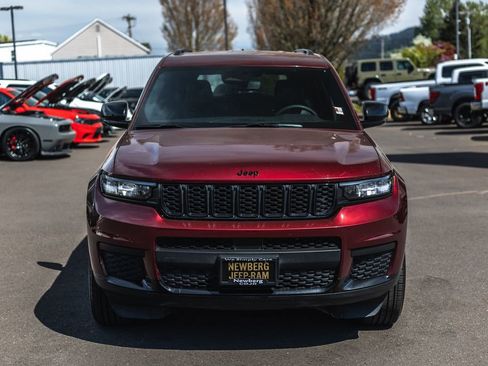 Used 2024 Jeep Grand Cherokee L Laredo AWD/4WD image 6