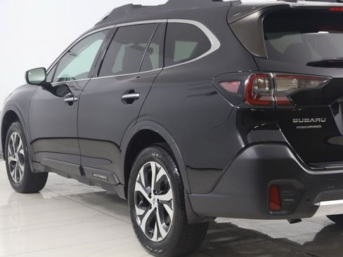 Used 2020 Subaru Outback Touring w/ Popular Package #2 AWD/4WD image 25