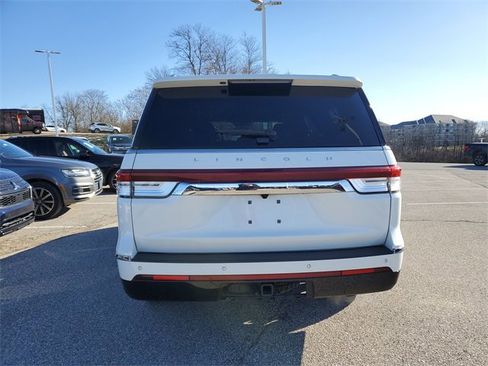 Used 2022 Lincoln Navigator L Reserve image 5