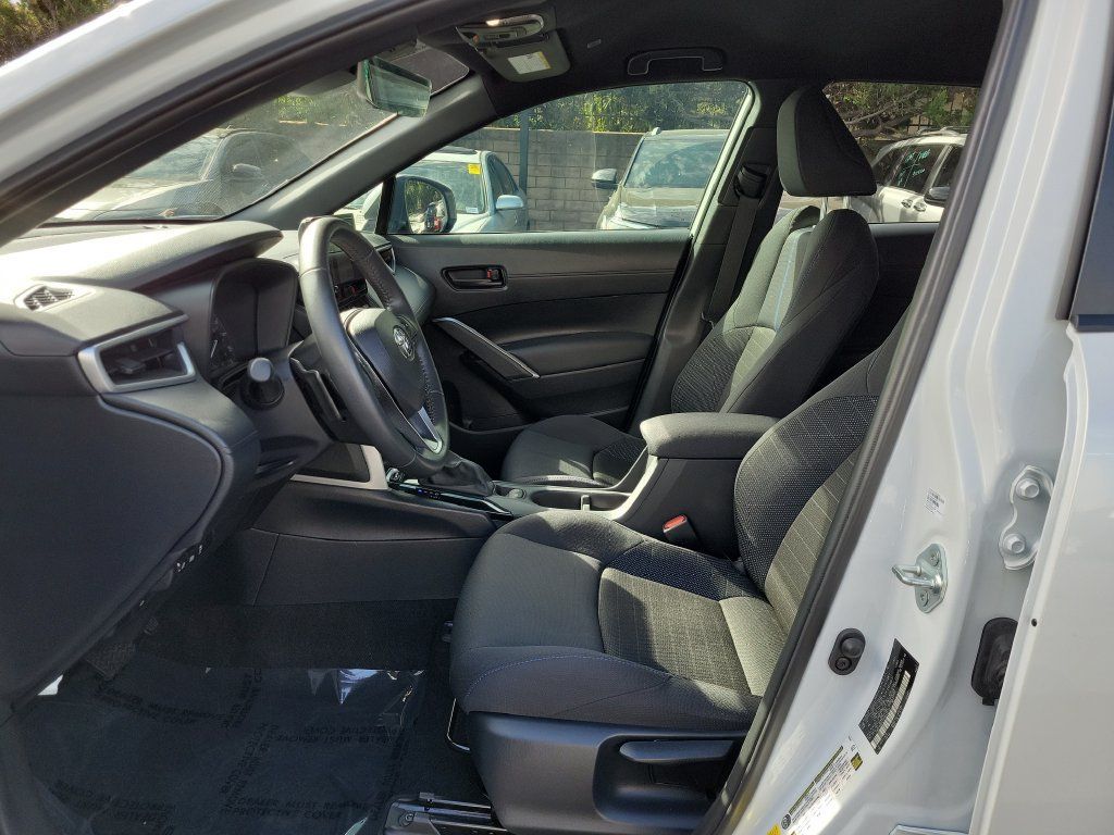 Used 2024 Toyota Corolla Cross AWD Hybrid image 21
