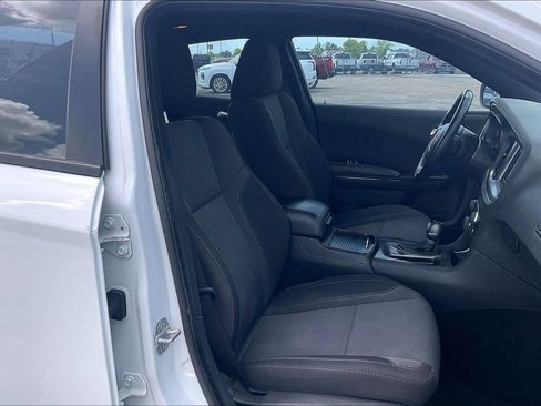 Used 2019 Dodge Charger SXT w/ Blacktop Package RWD image 30