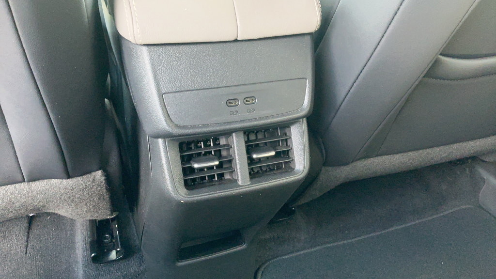 Used 2025 GMC Terrain Elevation w/ Elevation Premium Package FWD image 10