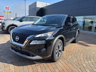Used 2021 Nissan Rogue SV video 1