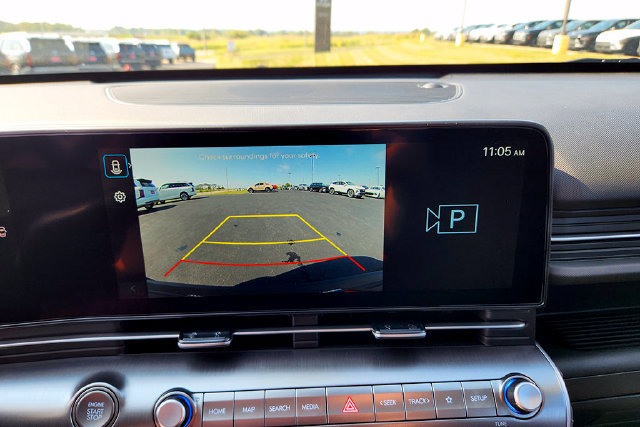 New 2027 Hyundai Kona SE AWD/4WD image 7