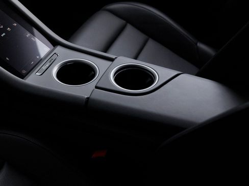 New 2025 Porsche Taycan 4S AWD/4WD image 23