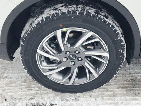 New 2026 Lincoln Corsair Premiere image 5