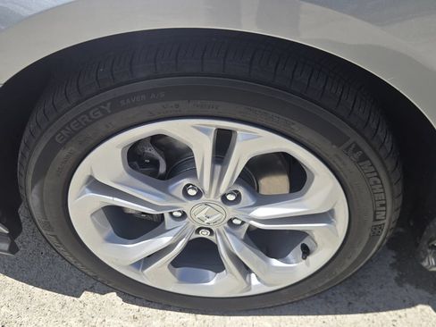 Used 2025 Honda Accord LX image 10