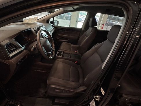 Used 2020 Honda Odyssey EX image 24