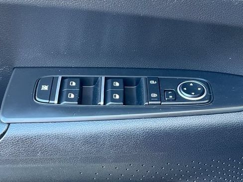 Used 2023 Kia Forte LXS FWD image 12