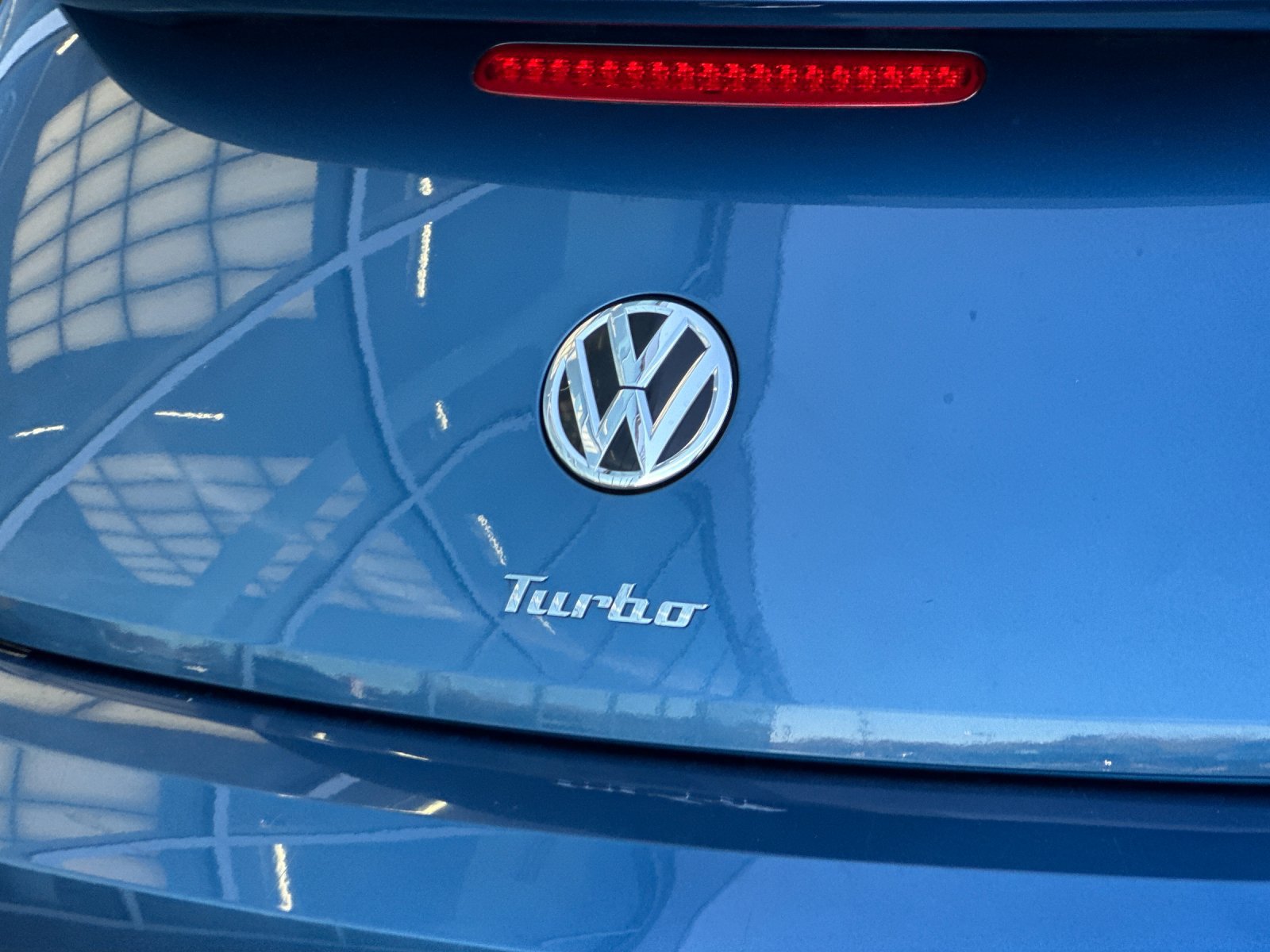Used 2019 Volkswagen Beetle 2.0T S FWD image 22