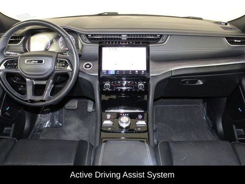 Used 2022 Jeep Grand Cherokee L Overland w/ Advanced Protech Group III AWD/4WD image 13