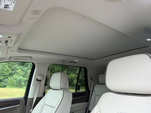 Used 2024 GMC Yukon Denali w/ Max Trailering Package AWD/4WD image 13