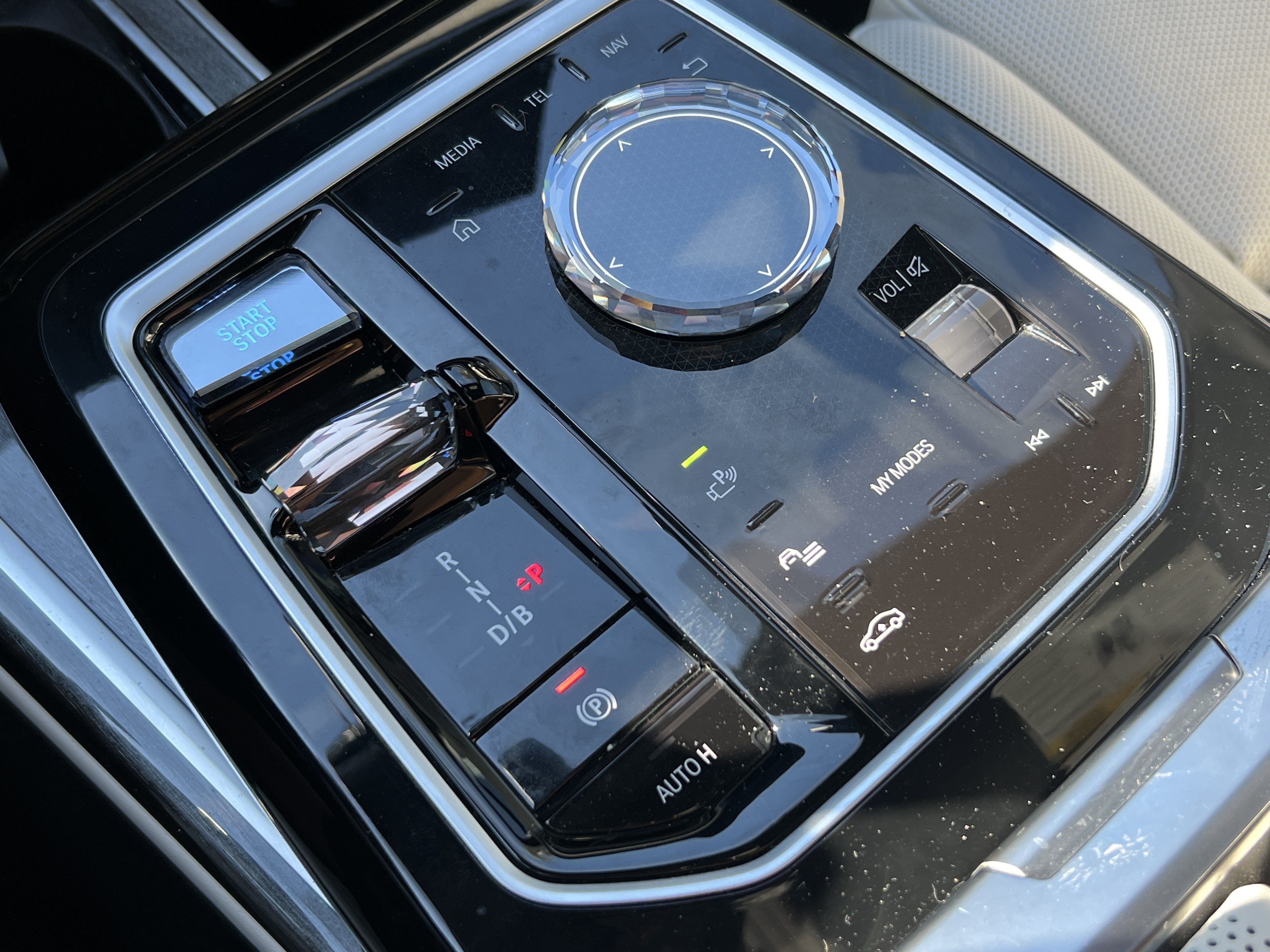 Used 2024 BMW i7 eDrive50 w/ M Sport Package RWD image 26