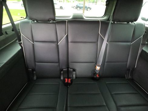 Used 2021 Cadillac Escalade ESV Premium Luxury w/ Driver Assist Tech Package AWD/4WD image 6