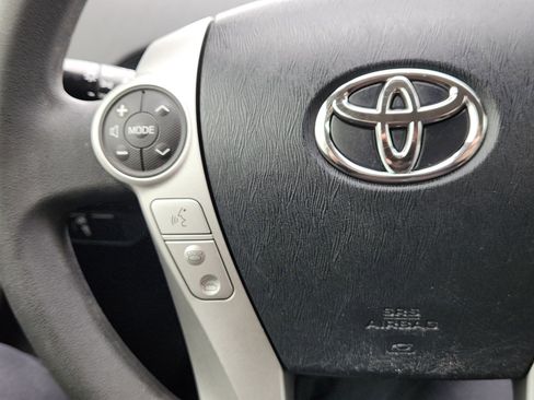 Used 2015 Toyota Prius Three image 17