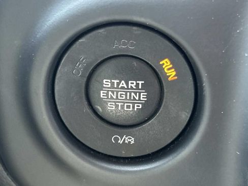 Used 2020 Jeep Wrangler Unlimited Rubicon AWD/4WD image 35