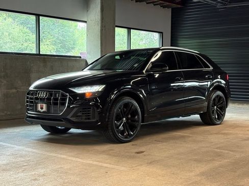 Used 2019 Audi Q8 Prestige w/ Towing Package AWD/4WD image 1