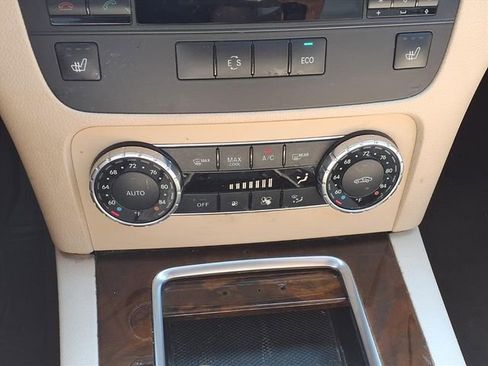 Used 2015 Mercedes-Benz GLK 350 2WD w/ Premium 1 Package image 14