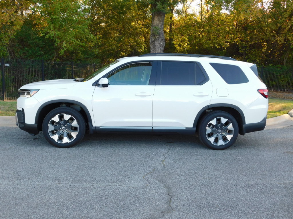 Used 2026 Honda Pilot Elite image 2