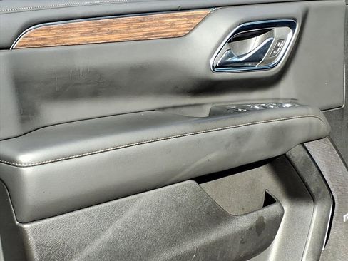 Used 2024 Chevrolet Tahoe High Country image 17