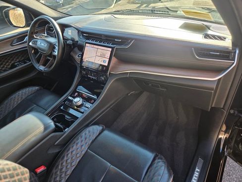 Used 2022 Jeep Grand Cherokee L Summit w/ Luxury Tech Group V image 26