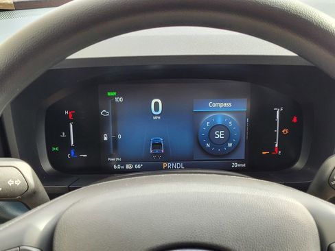 New 2025 Ford Maverick XL image 39