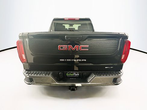 Used 2025 GMC Sierra 1500 SLT AWD/4WD image 7