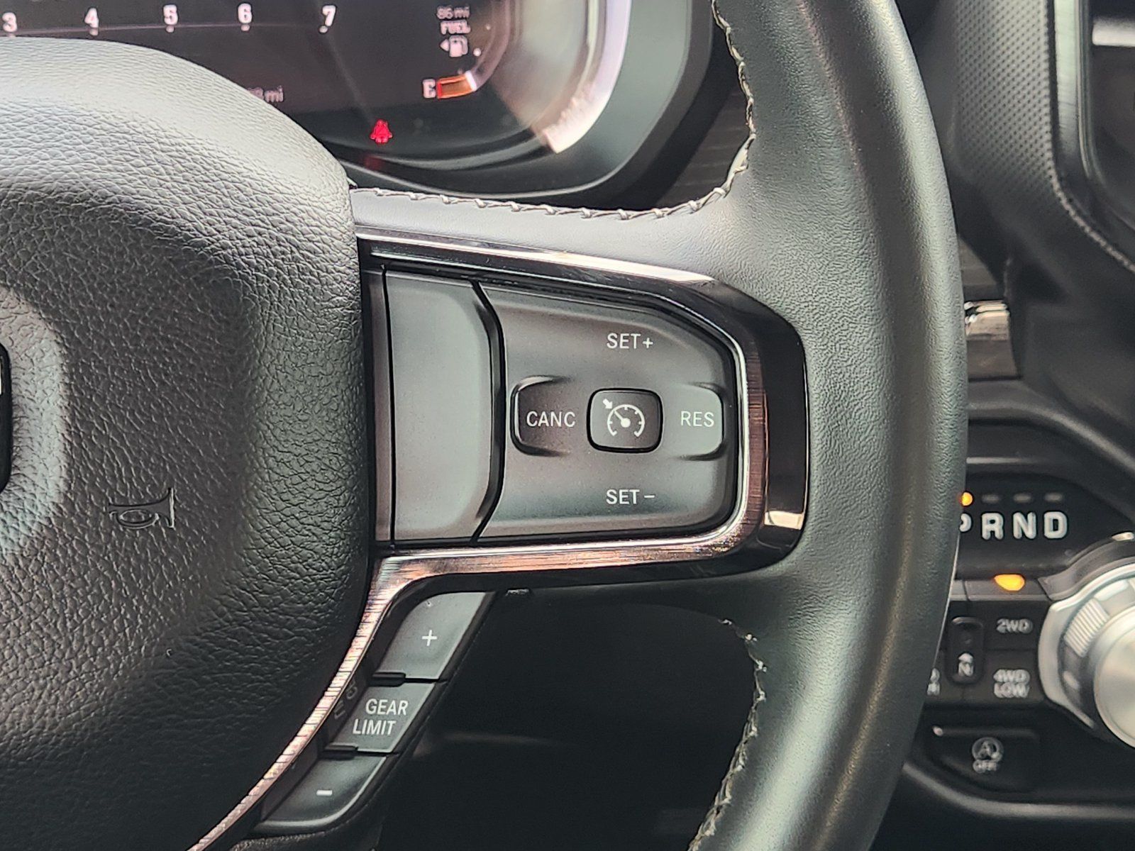 Used 2024 RAM 1500 Limited AWD/4WD image 29