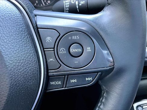 Used 2024 Toyota Corolla SE FWD image 21