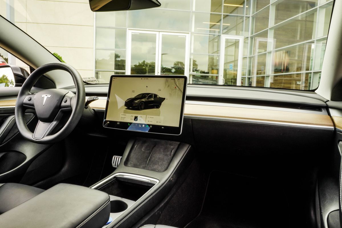 Used 2023 Tesla Model 3 Performance AWD/4WD image 19