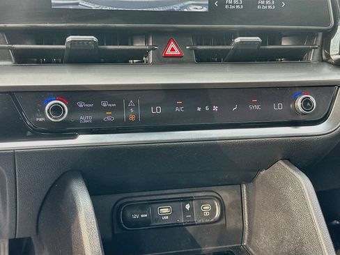 Certified 2023 Kia Sportage EX FWD image 16