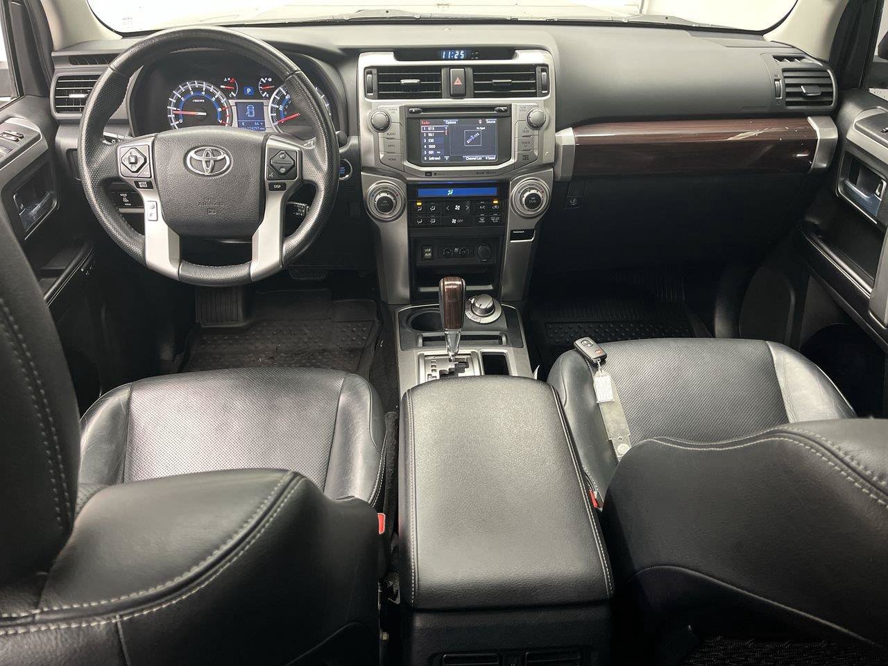 Used 2017 Toyota 4Runner Limited AWD/4WD image 4