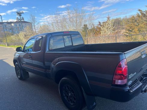 Used 2013 Toyota Tacoma 4x4 Access Cab w/ Convenience Pkg image 8