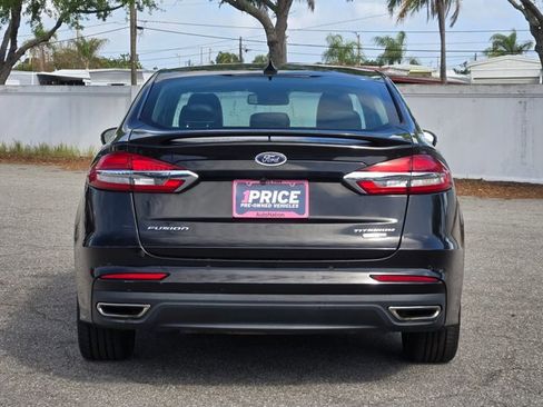 Used 2020 Ford Fusion Titanium image 7