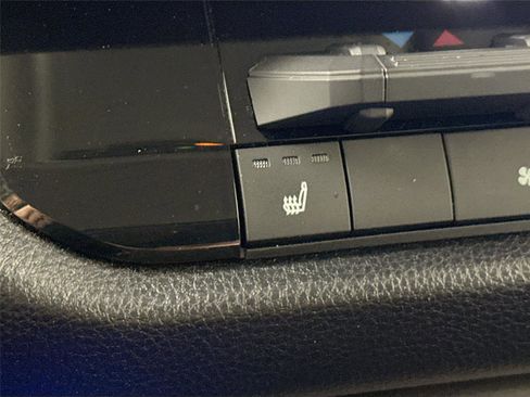 Used 2024 Toyota Tundra SR5 image 31