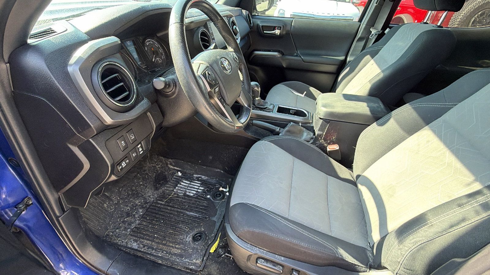 Used 2023 Toyota Tacoma TRD Sport w/ Advanced Technology Package AWD/4WD image 15