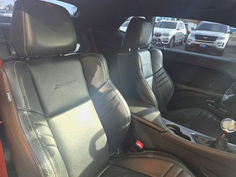 Used 2015 Dodge Challenger SRT Hellcat image 10