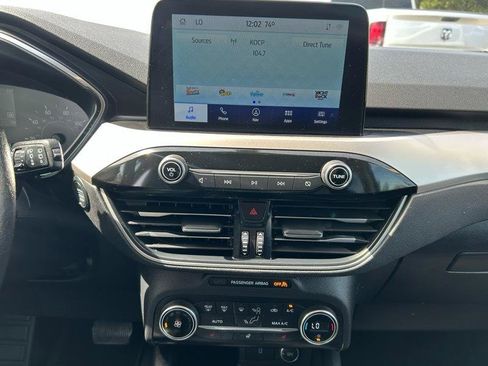 Used 2020 Ford Escape SEL image 12