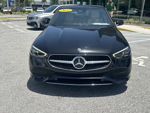 Used 2022 Mercedes-Benz C 300 Sedan image 4