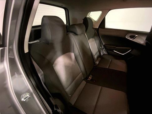 Certified 2025 Kia Soul LX w/ LX Technology Package image 23