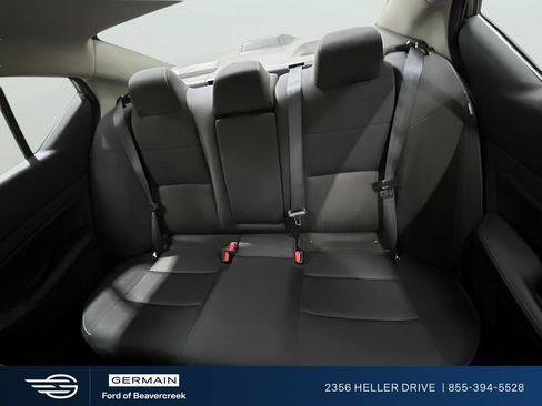 Used 2024 Nissan Altima 2.5 SV image 19