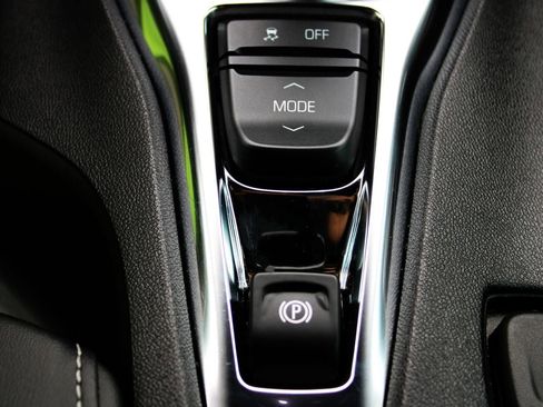 Used 2021 Chevrolet Camaro LT w/ RS Package image 31